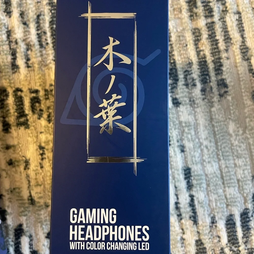 Gaming Headphones with Color Changing LED - Black